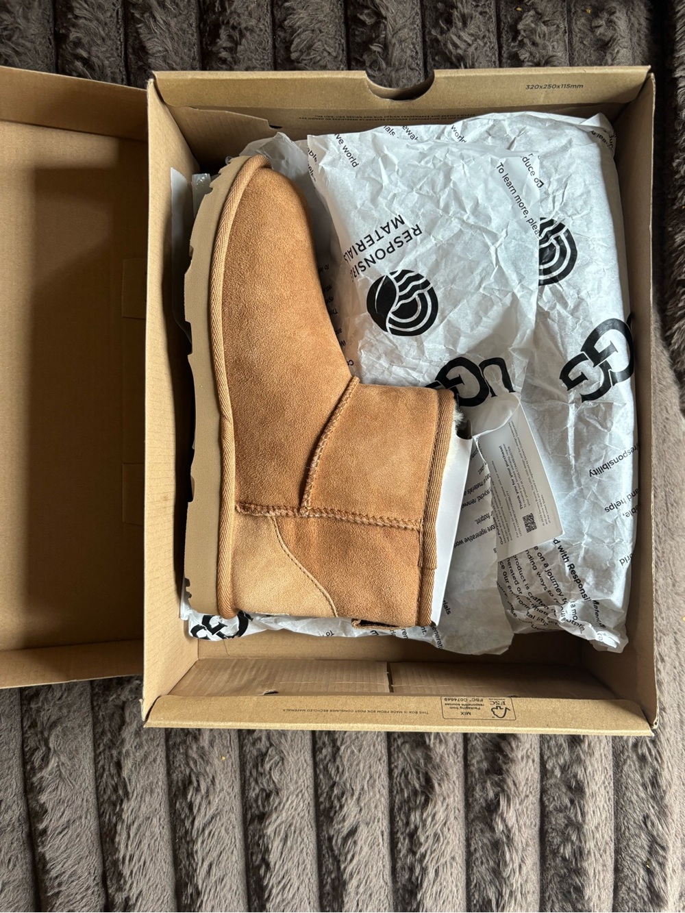 NWT UGGS!